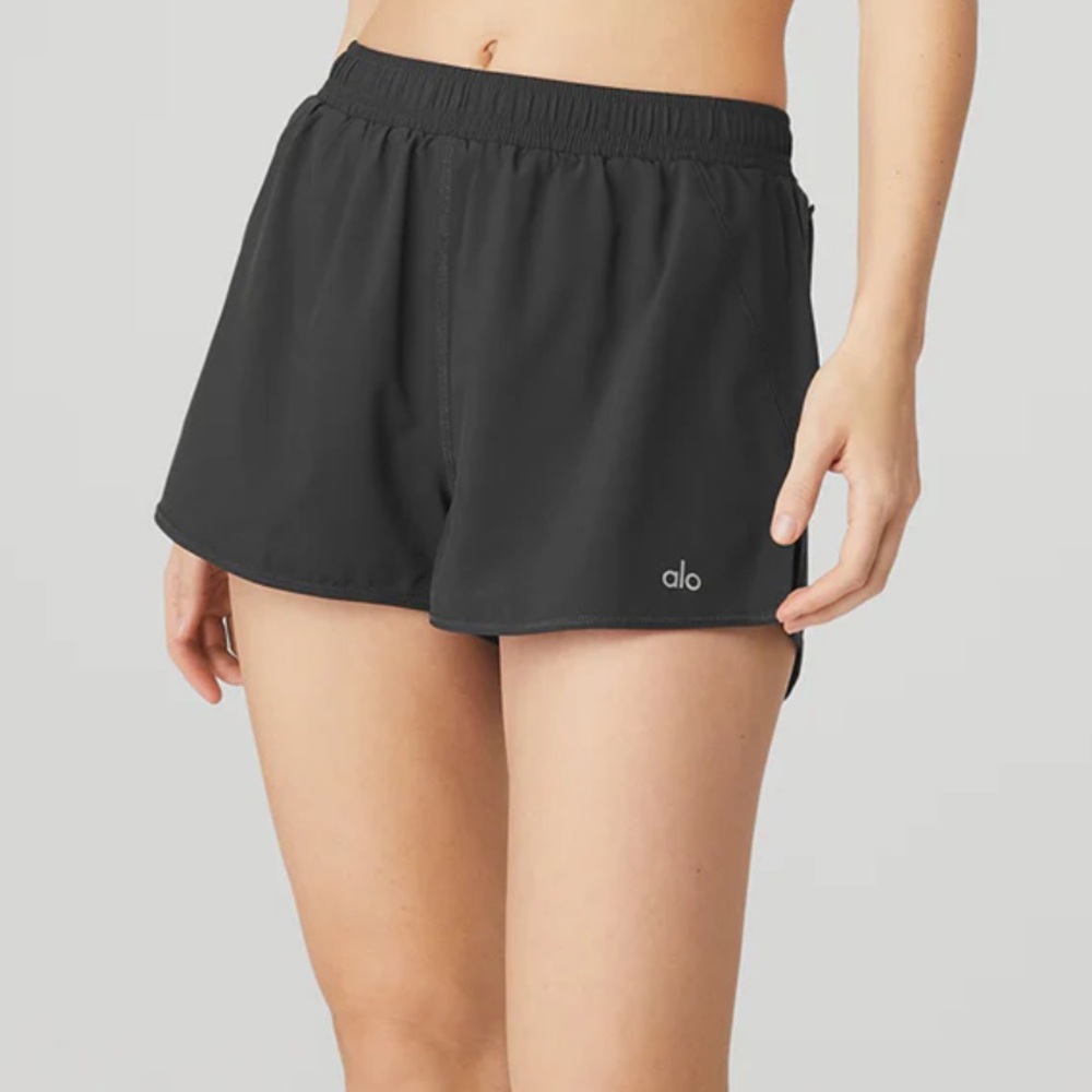 Alo Yoga - NWT Stride Short Size XS